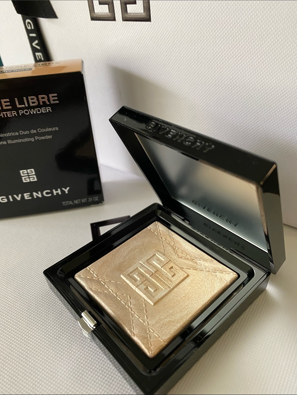 Givenchy Prisme Libre Highlighter Powder